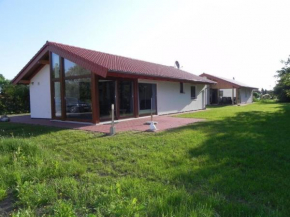 E19 Haus mit Wintergarten, Terrasse und Garten